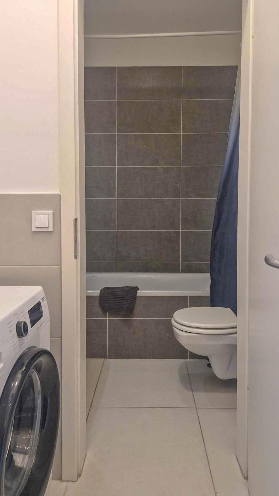 Dob36 Apartment With Free Private Parking And Balcony Boedapest Buitenkant foto