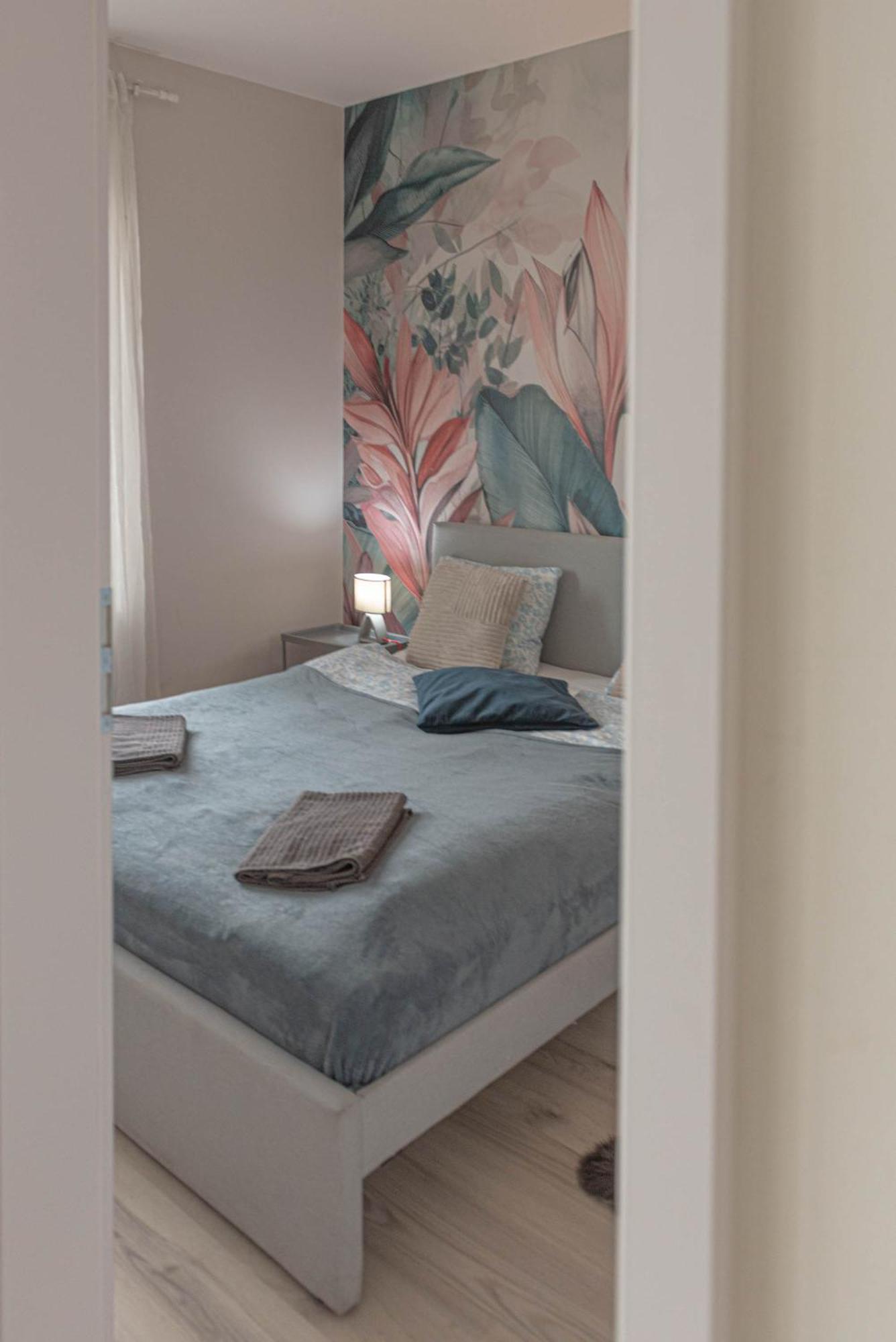Dob36 Apartment With Free Private Parking And Balcony Boedapest Buitenkant foto
